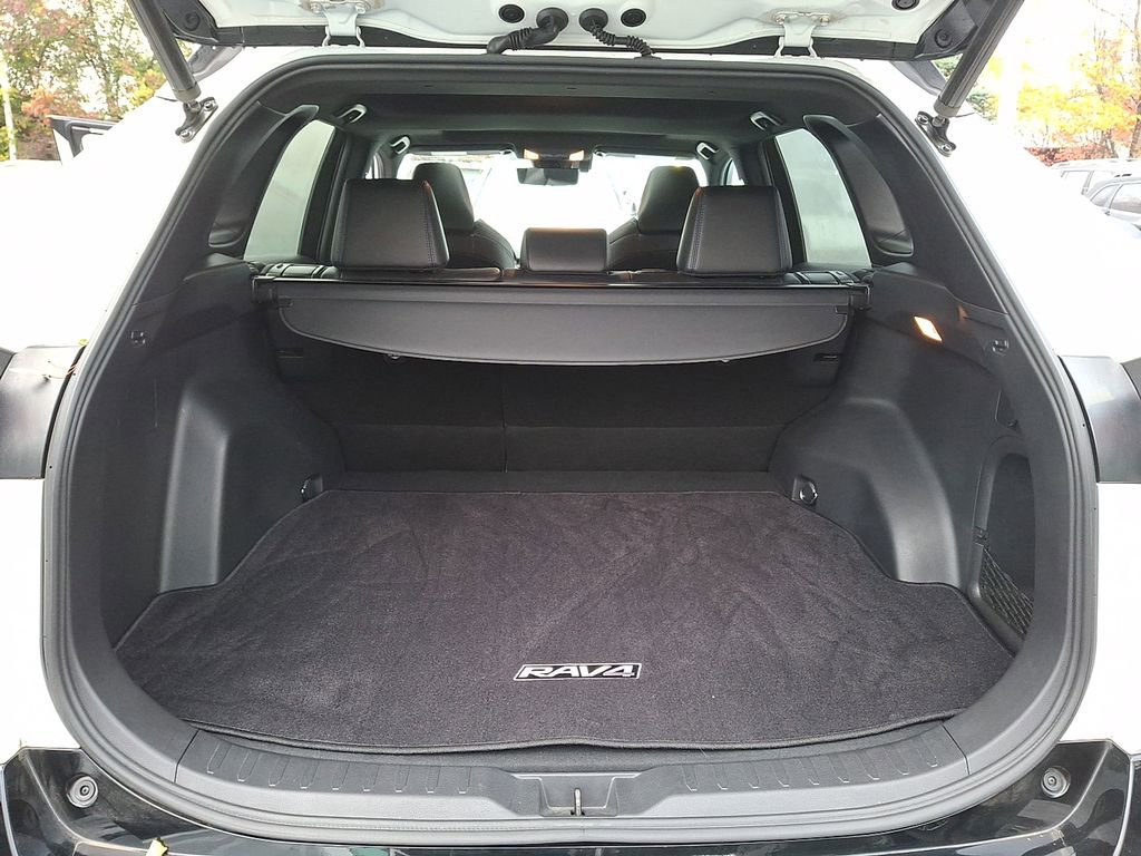 Used 2020 Toyota RAV4 XSE image 27
