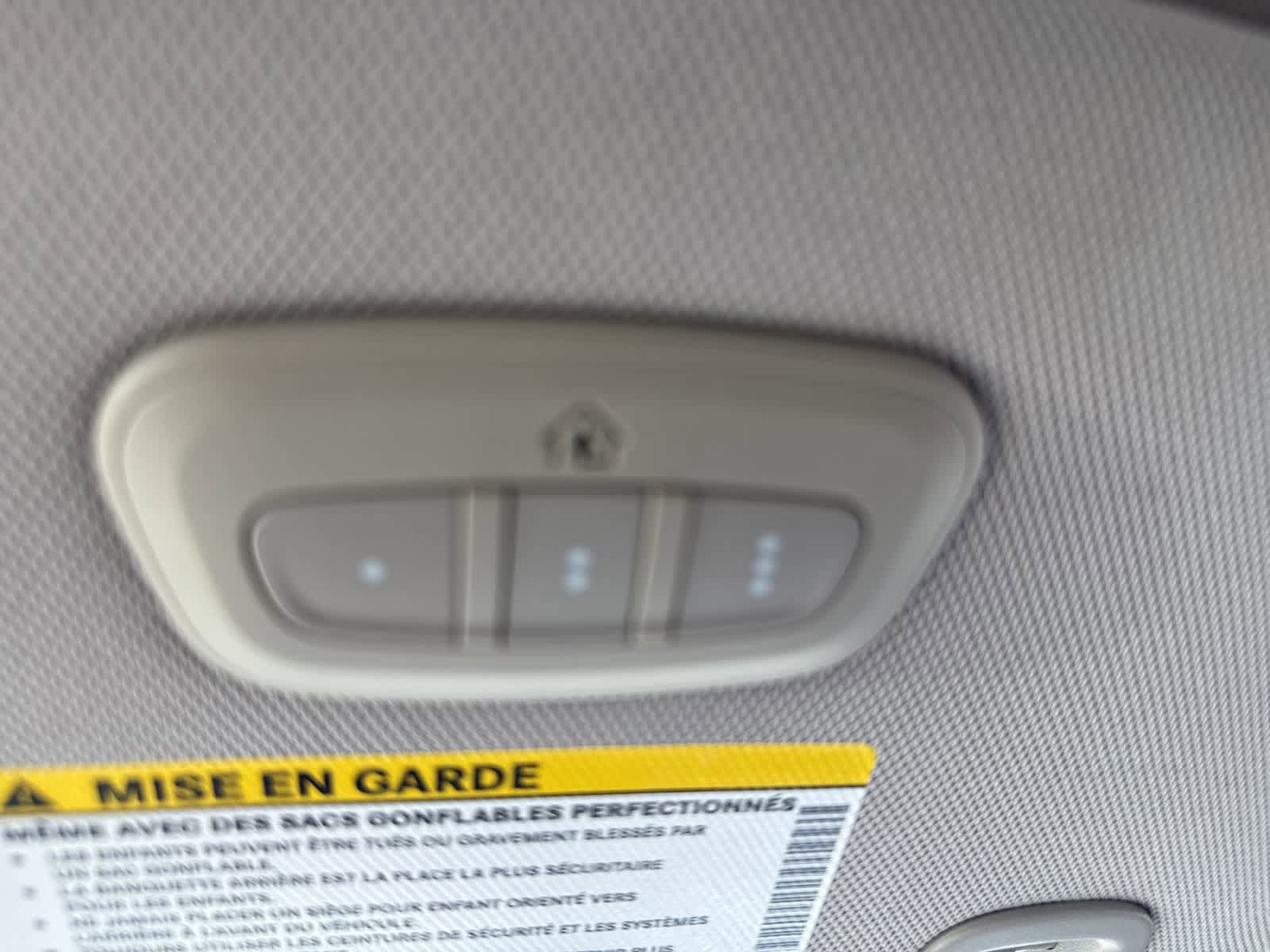 Used 2019 Chrysler Pacifica Limited w/ Advanced Safetytec Group FWD image 21
