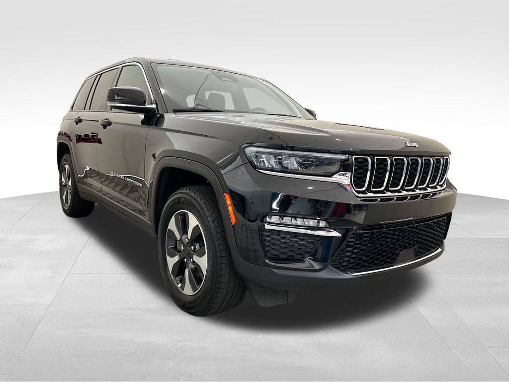 Used 2024 Jeep Grand Cherokee Limited 4xe AWD/4WD image 8