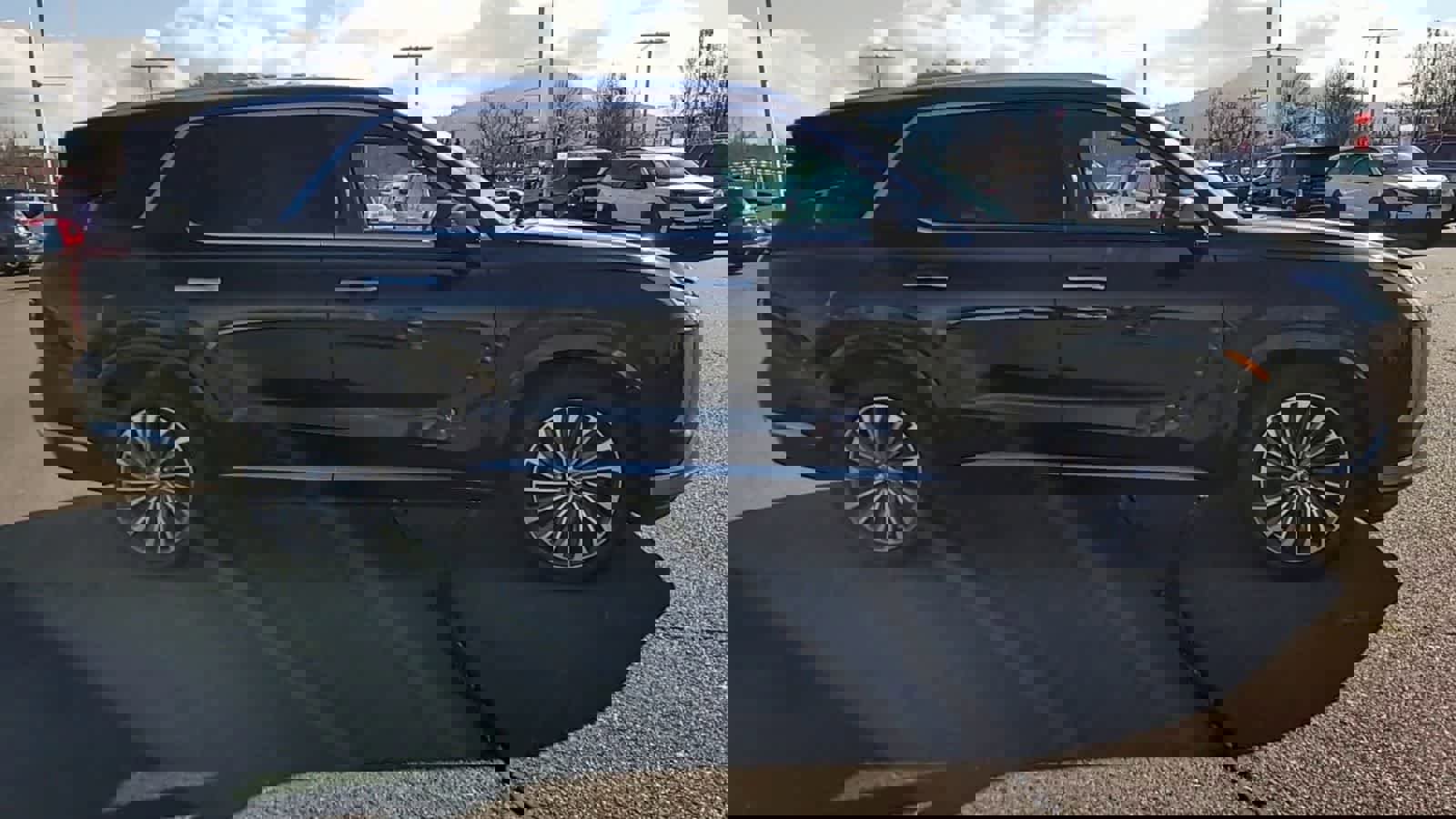 Used 2025 Hyundai Palisade Calligraphy image 9