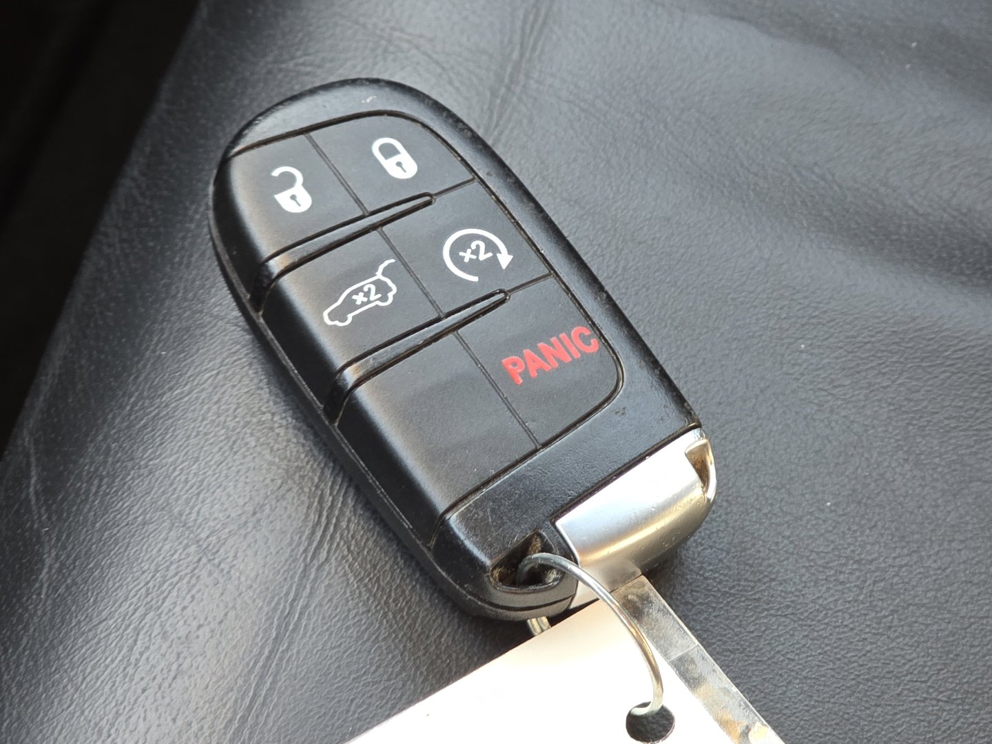 Used 2022 Dodge Durango GT image 36