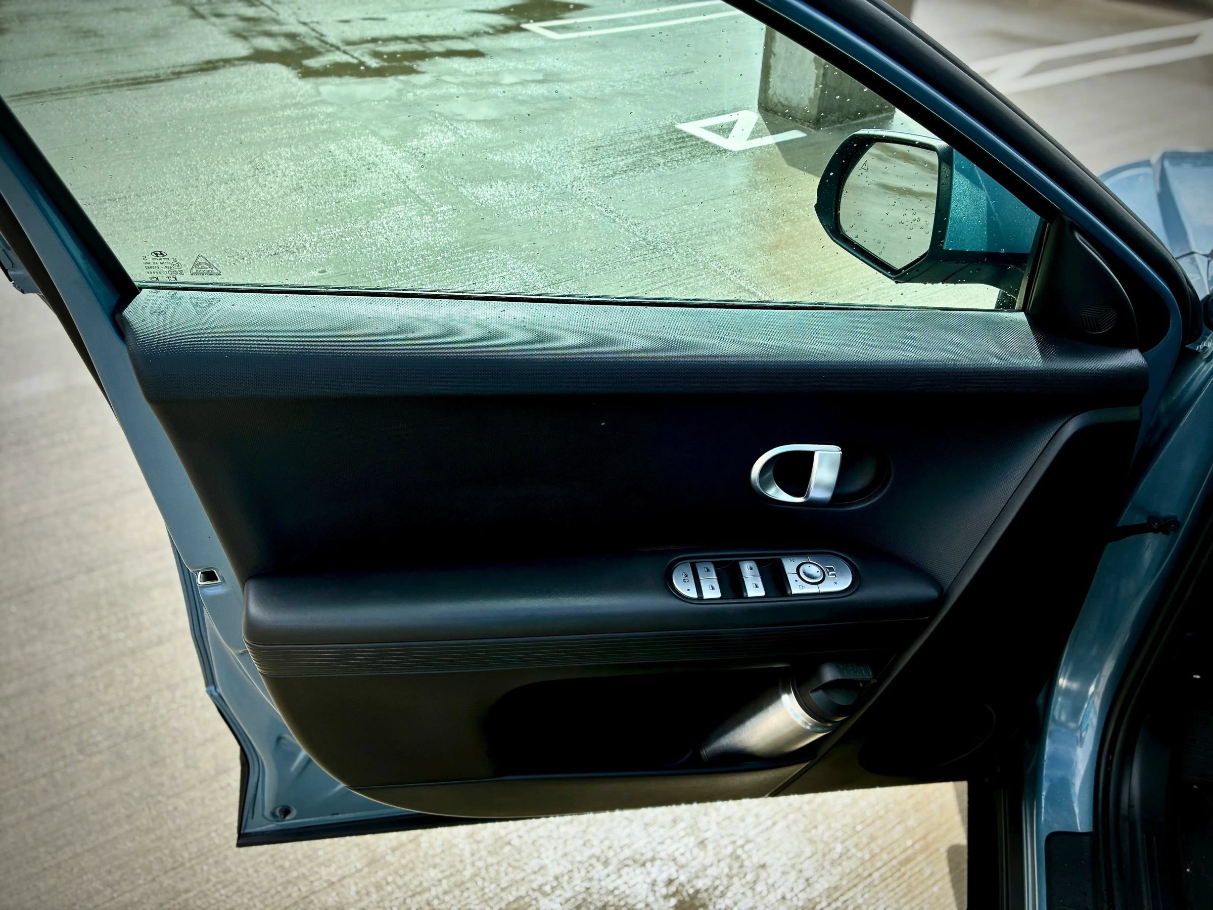 Used 2024 Hyundai Ioniq 5 SE RWD image 18