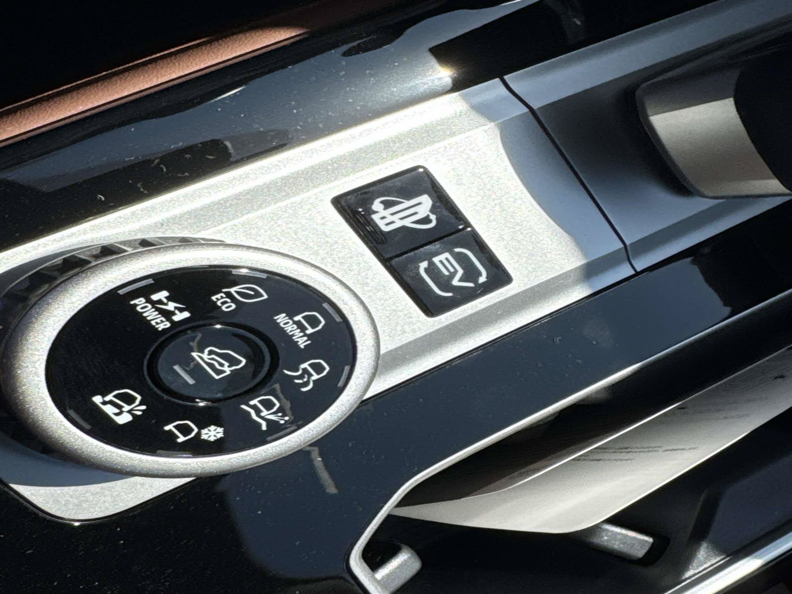 New 2026 Mitsubishi Outlander SEL AWD/4WD image 30