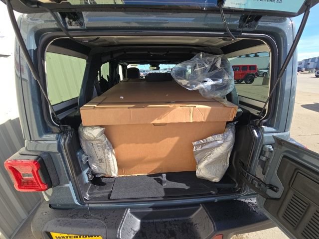 New 2026 Jeep Wrangler Unlimited Rubicon 392 image 13