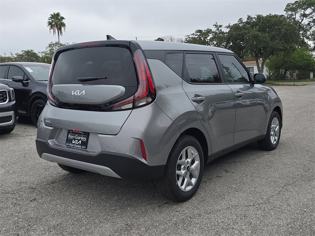 New 2025 Kia Soul LX image 8