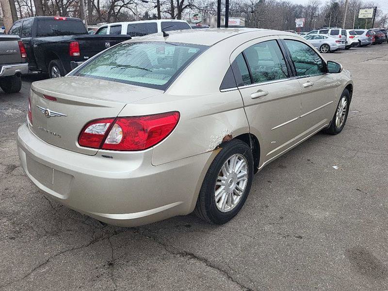Used 2007 Chrysler Sebring Touring image 2