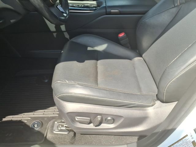 Used 2024 Toyota Crown Platinum AWD/4WD image 14