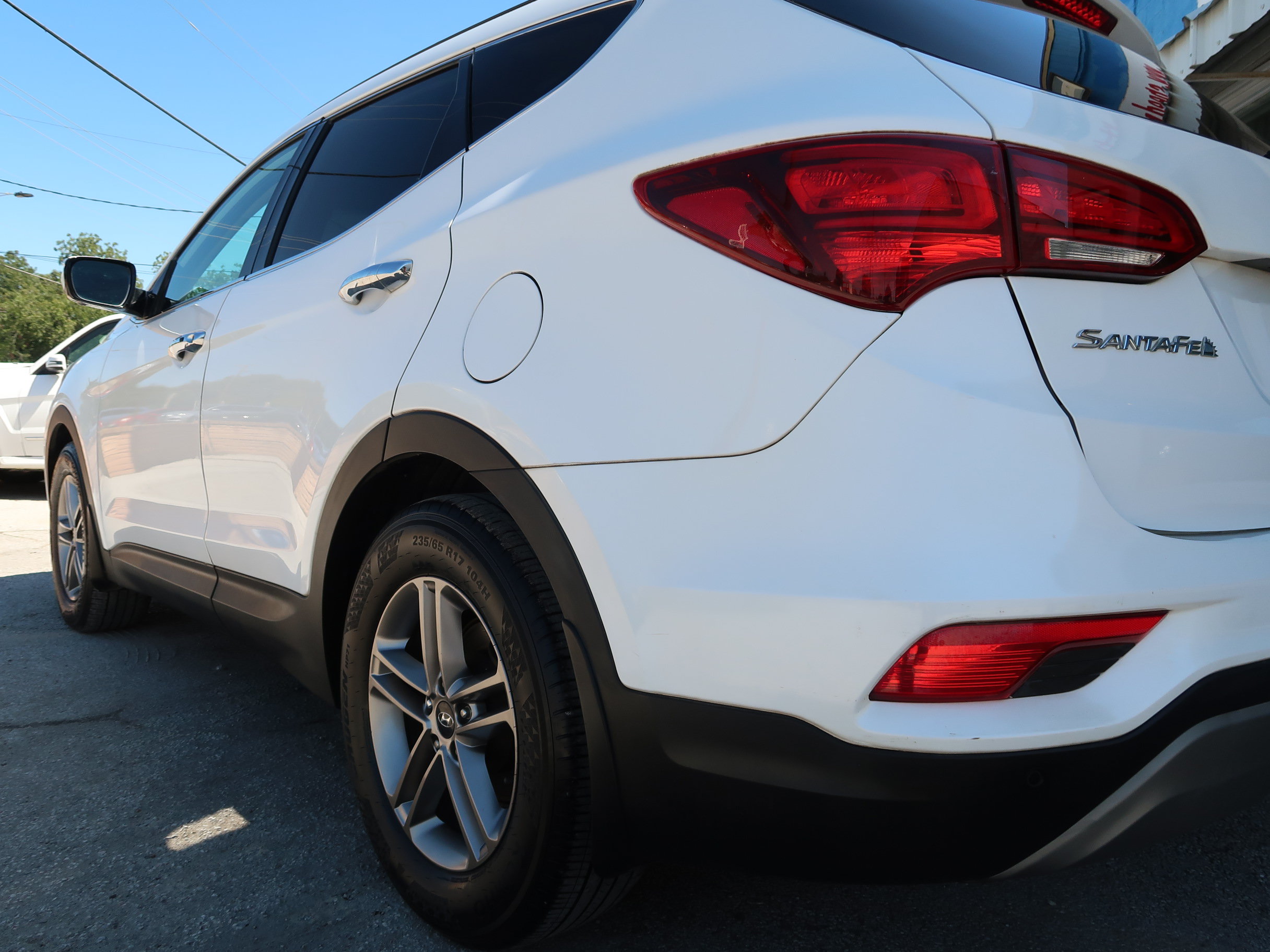 Used 2018 Hyundai Santa Fe Sport w/ 2.4L Tech Package 04 FWD image 7