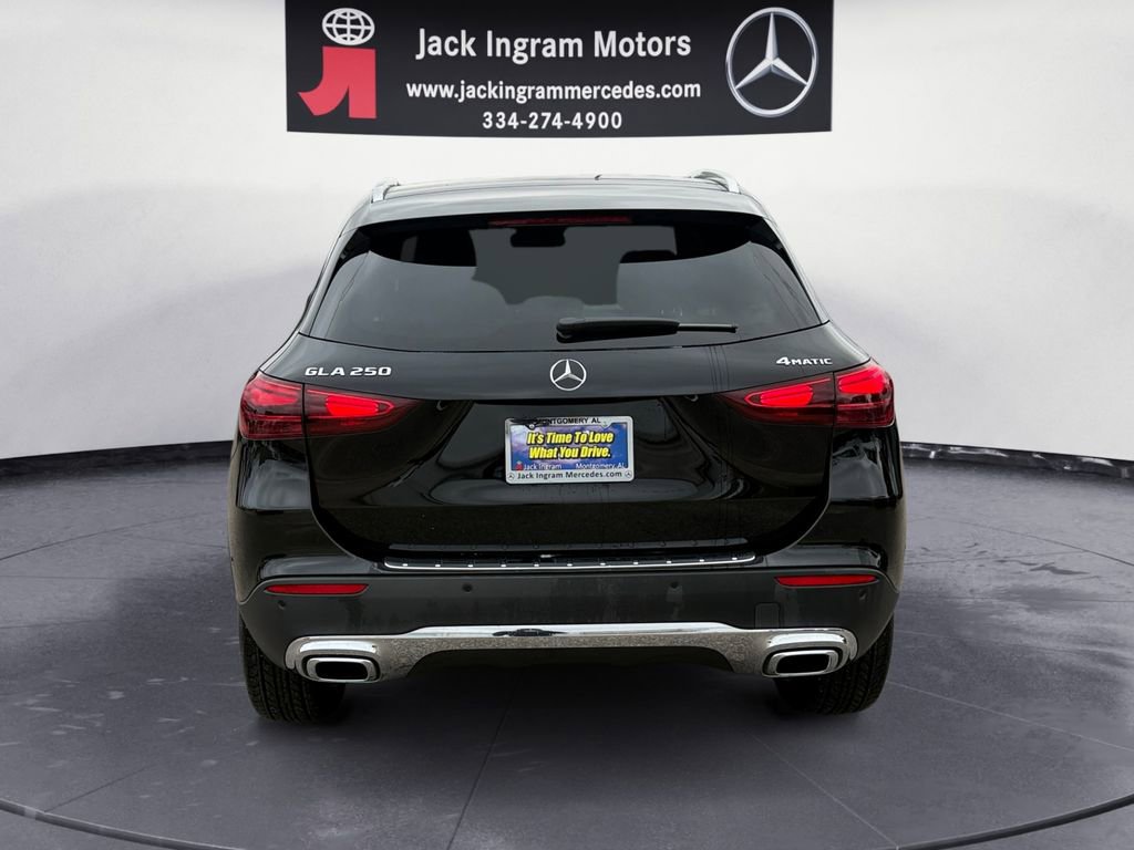 Certified 2024 Mercedes-Benz GLA 250 4MATIC image 4