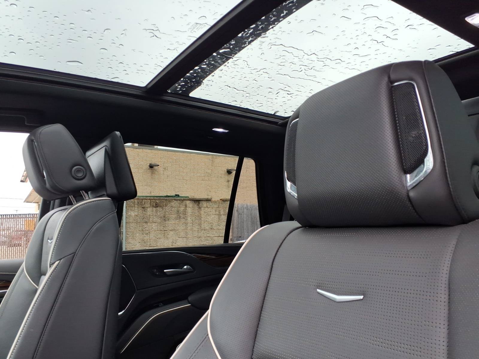 Certified 2023 Cadillac Escalade Premium Luxury w/ LPO, Floor Liner Package AWD/4WD image 25