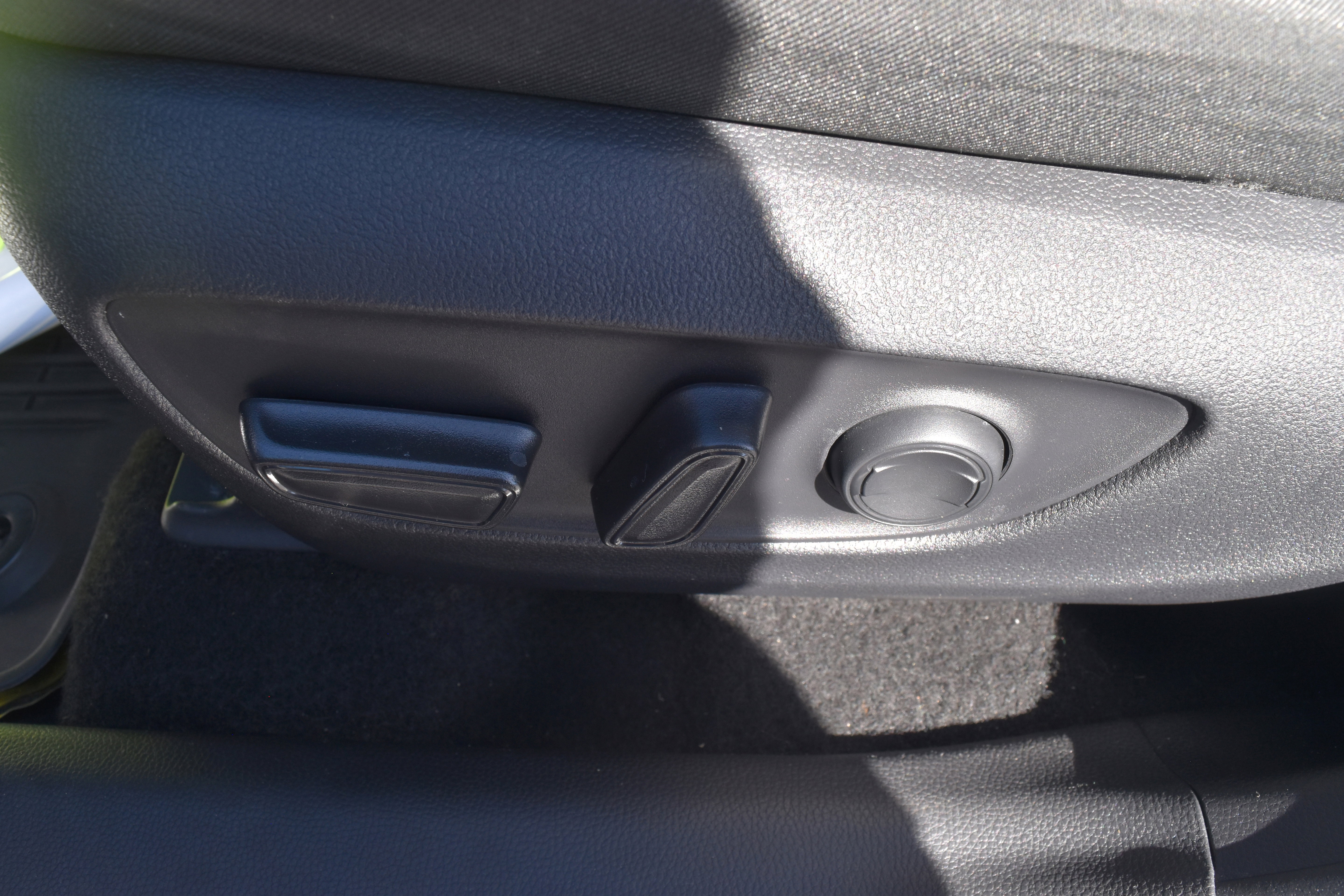 Used 2022 Toyota RAV4 XLE AWD/4WD image 13