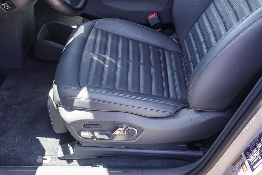 Certified 2024 Kia EV9 Land AWD/4WD image 20