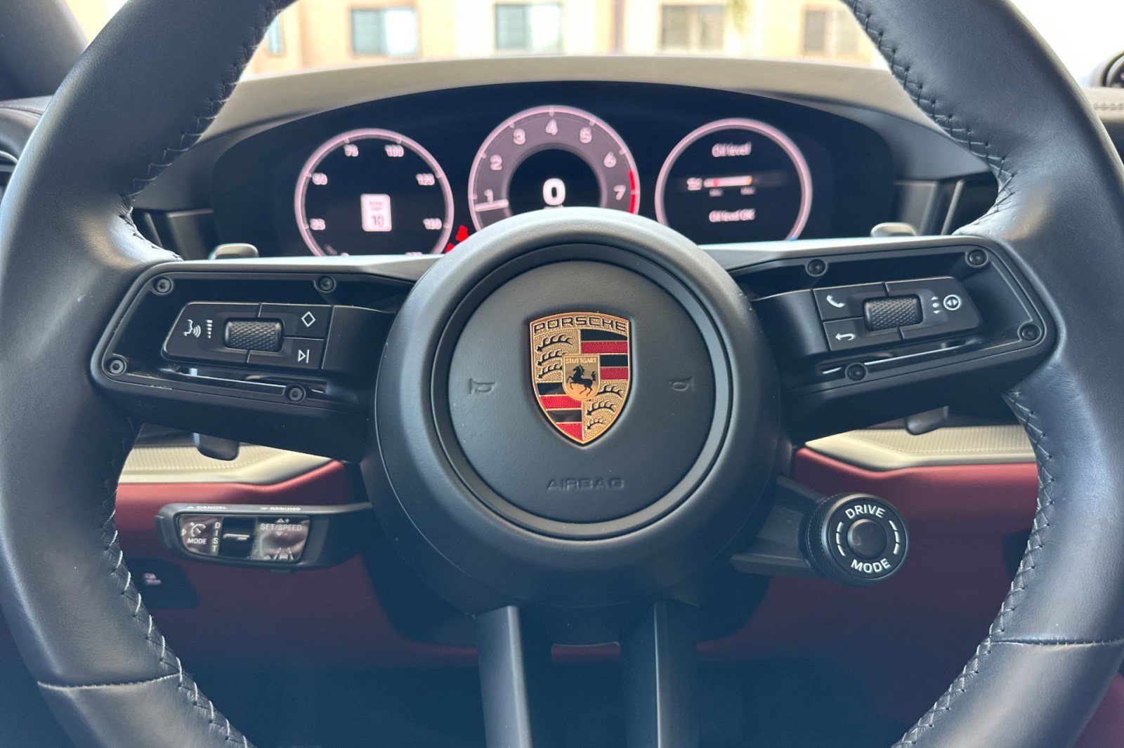Certified 2024 Porsche Cayenne Coupe AWD/4WD image 24