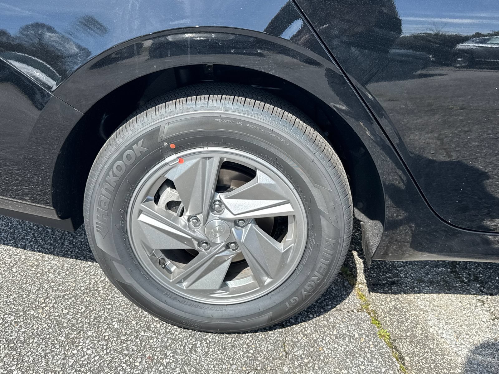 New 2026 Hyundai Elantra SE FWD image 18