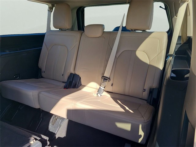 Used 2024 Ford Expedition Max Limited image 15
