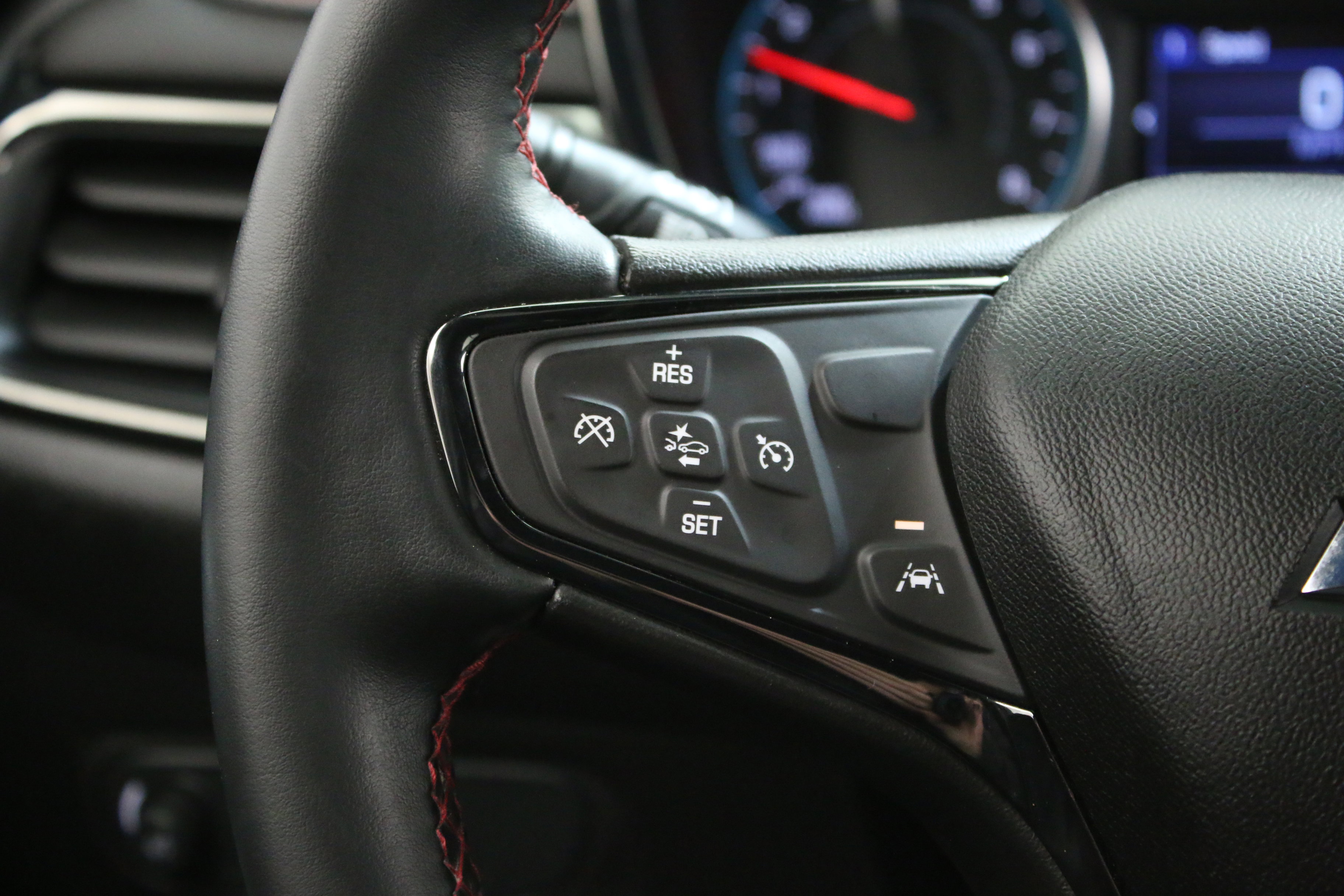 Used 2023 Chevrolet Equinox RS AWD/4WD image 14