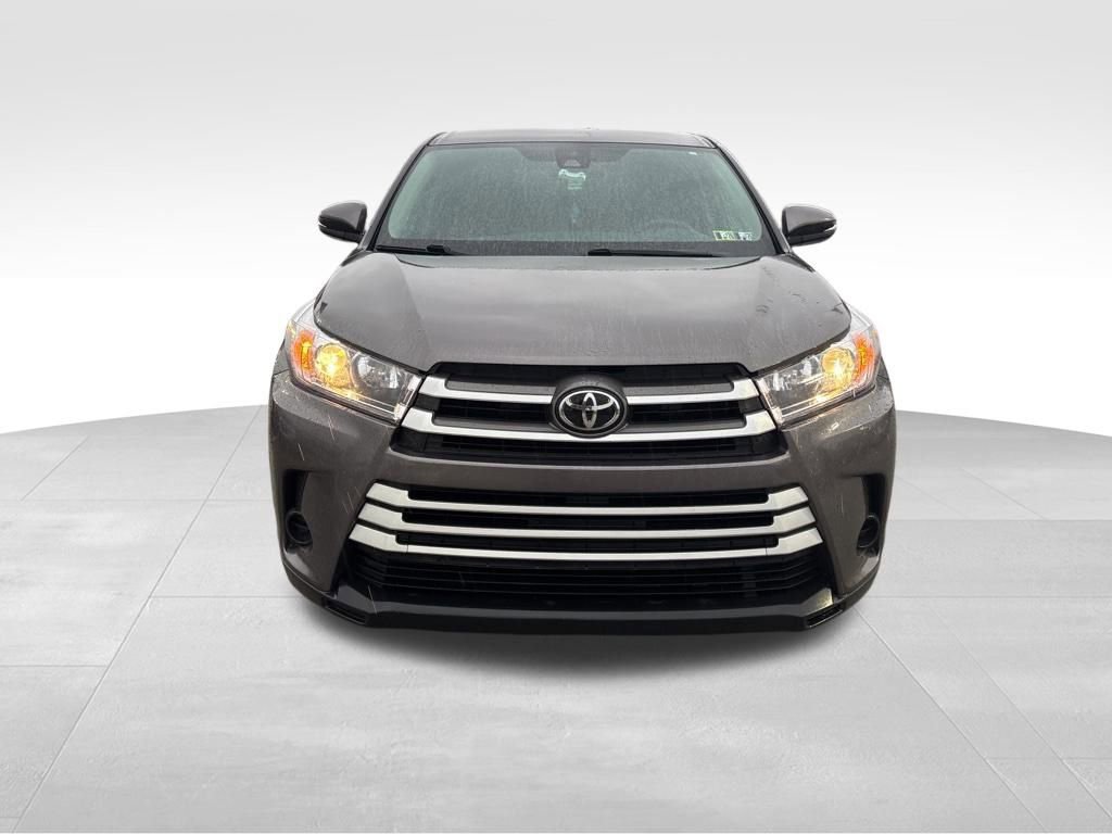 Used 2018 Toyota Highlander LE AWD/4WD image 33