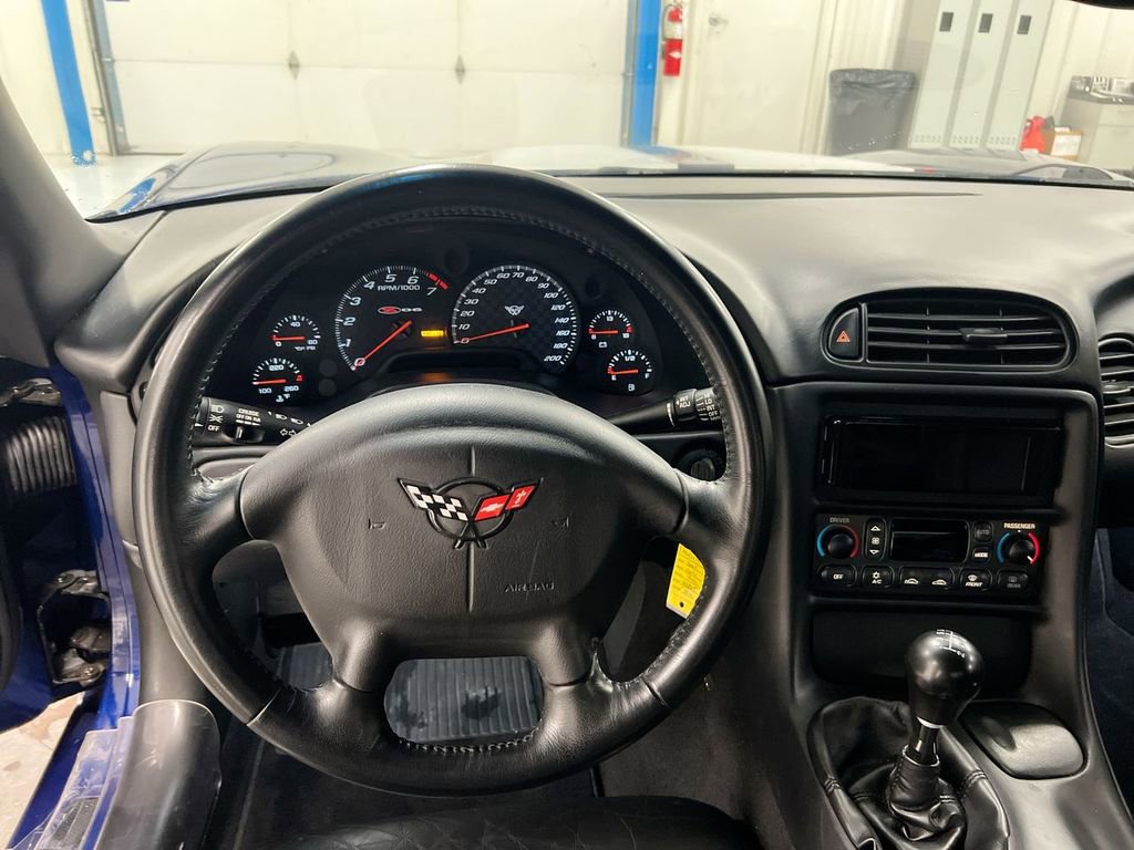 Used 2004 Chevrolet Corvette Z06 w/ Z06 Preferred Equipment Group image 11