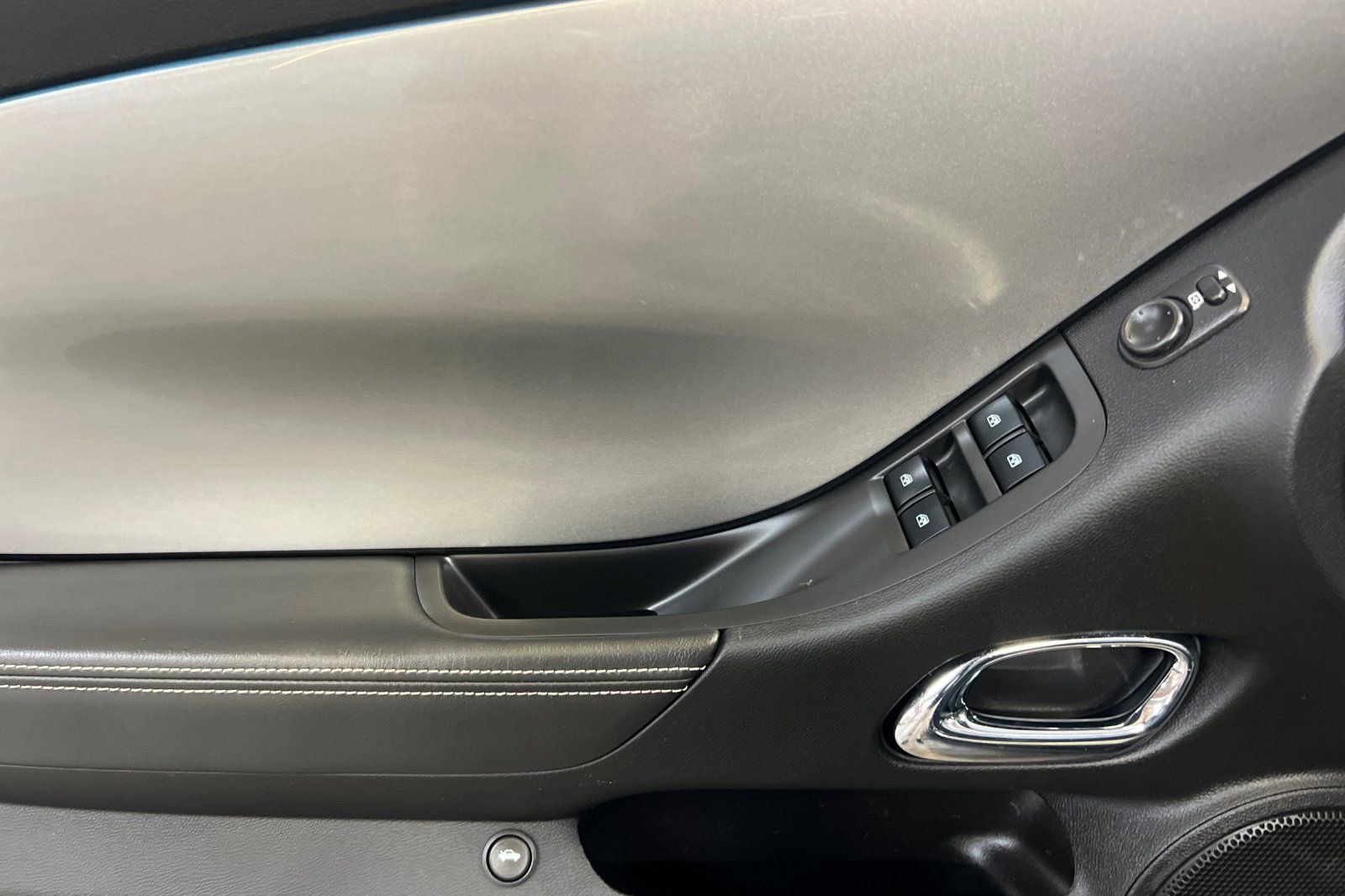 Used 2011 Chevrolet Camaro SS w/ RS Package image 12