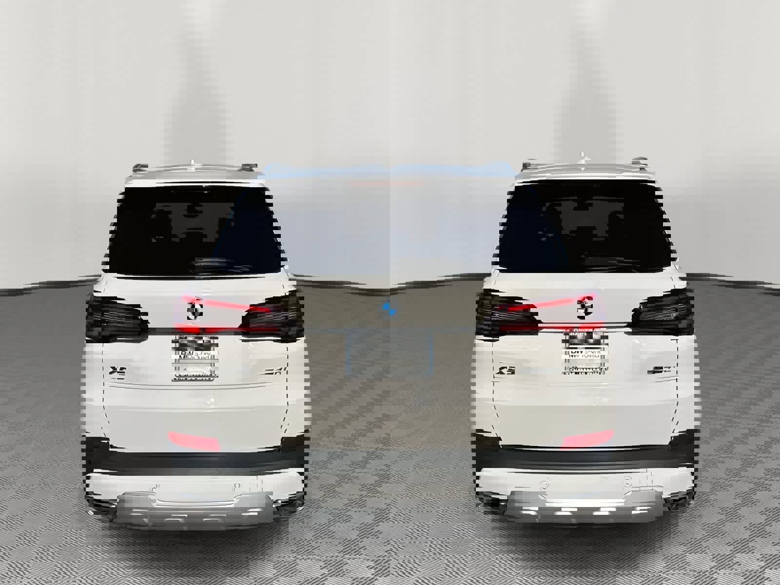 Used 2023 BMW X5 sDrive40i w/ Parking Assistance Package image 6