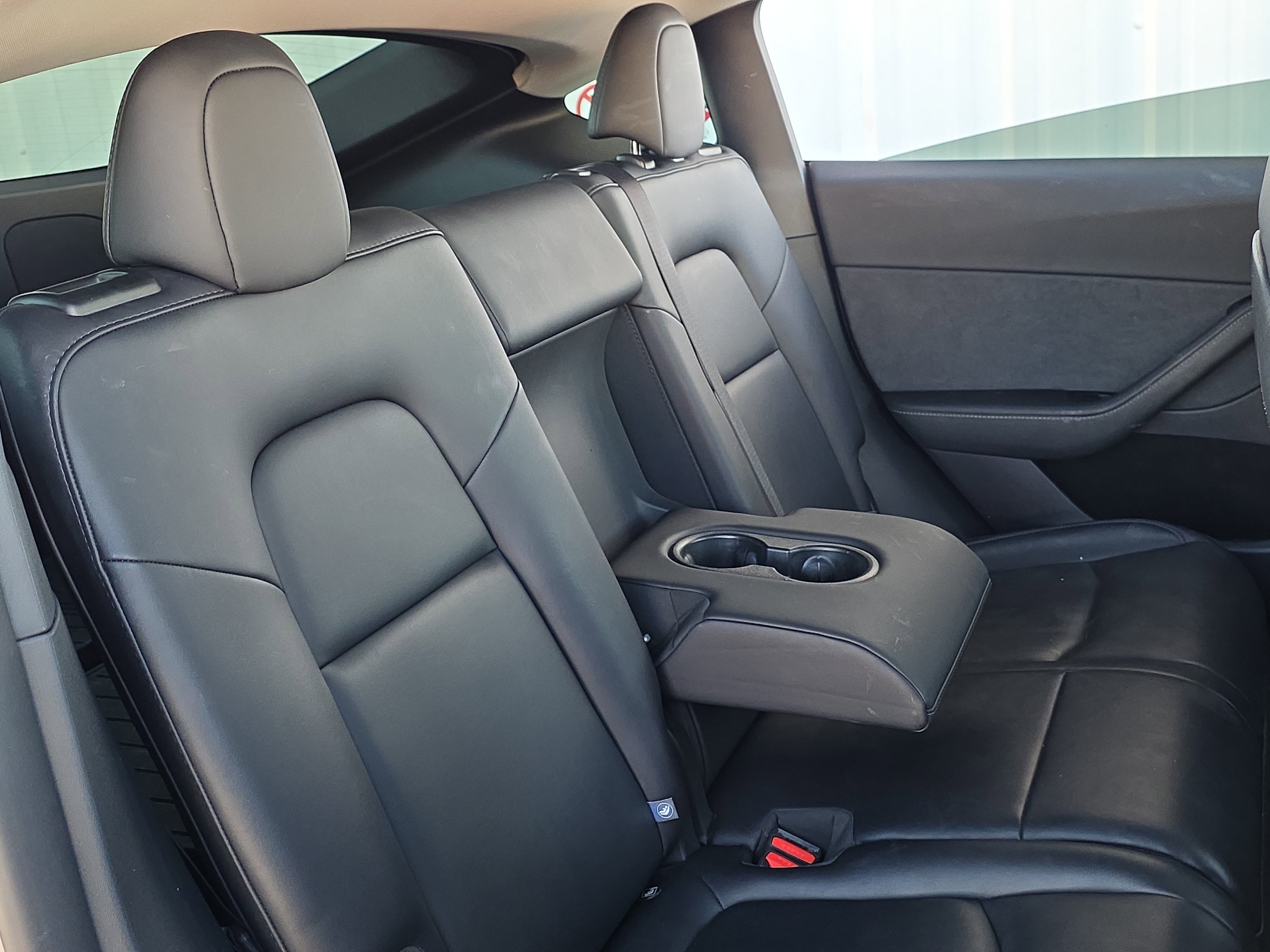 Used 2025 Tesla Model Y Long Range image 28