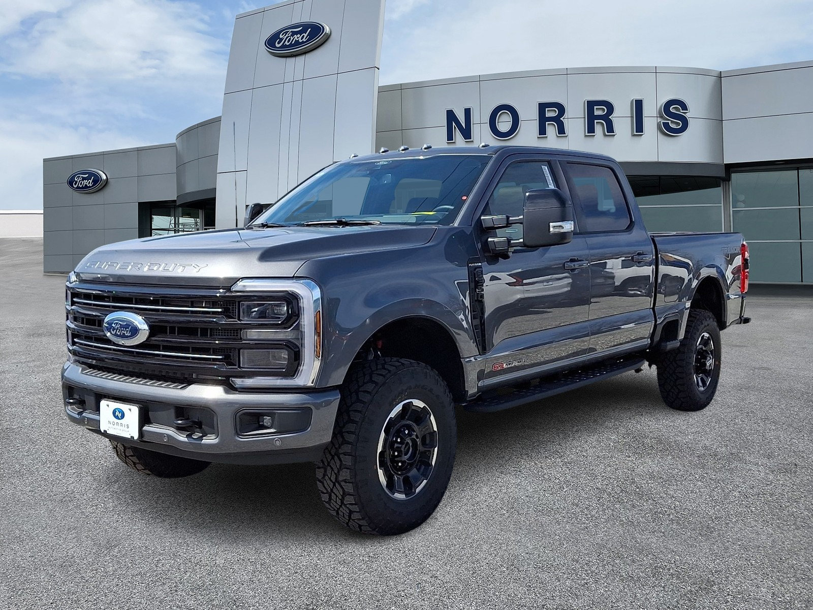 New 2026 Ford F350 Platinum w/ Tremor Off-Road Package AWD/4WD image 2