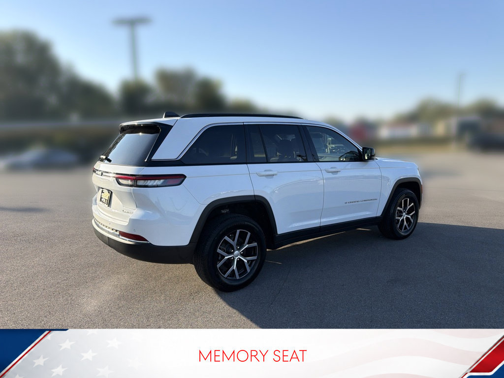 Used 2025 Jeep Grand Cherokee Limited AWD/4WD image 8