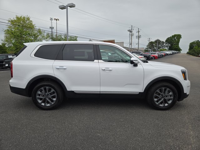 Used 2025 Kia Telluride LX FWD image 10