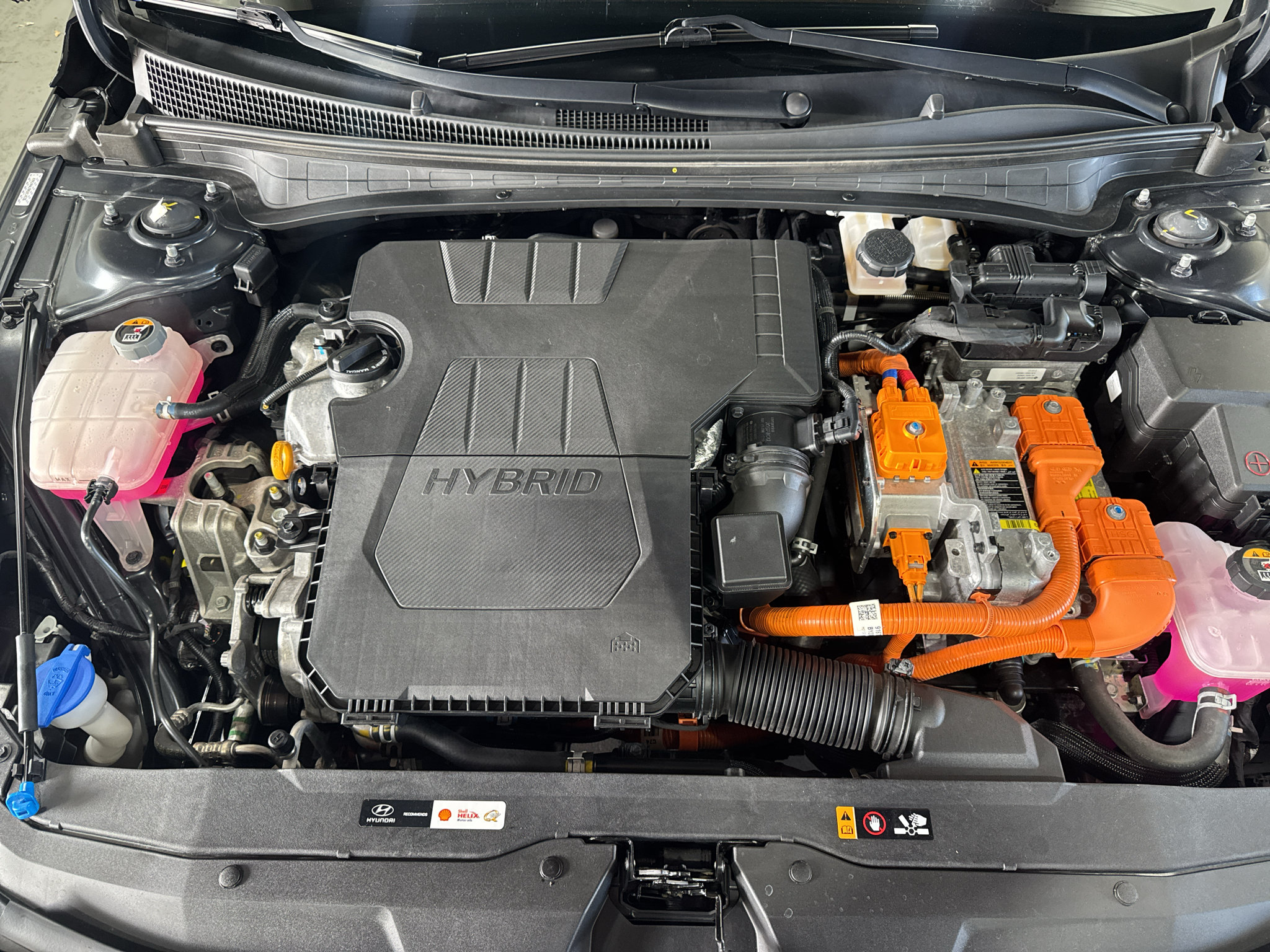 Used 2022 Hyundai Elantra Limited w/ Preferred Accessory Package FWD image 42
