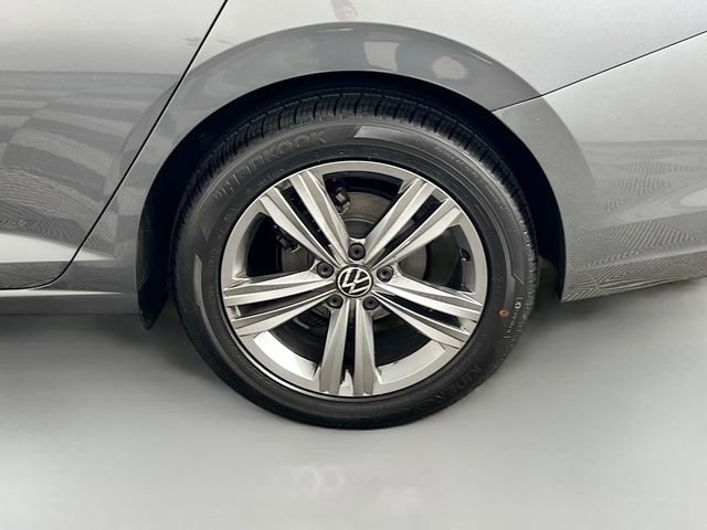 Used 2024 Volkswagen Jetta SE image 34