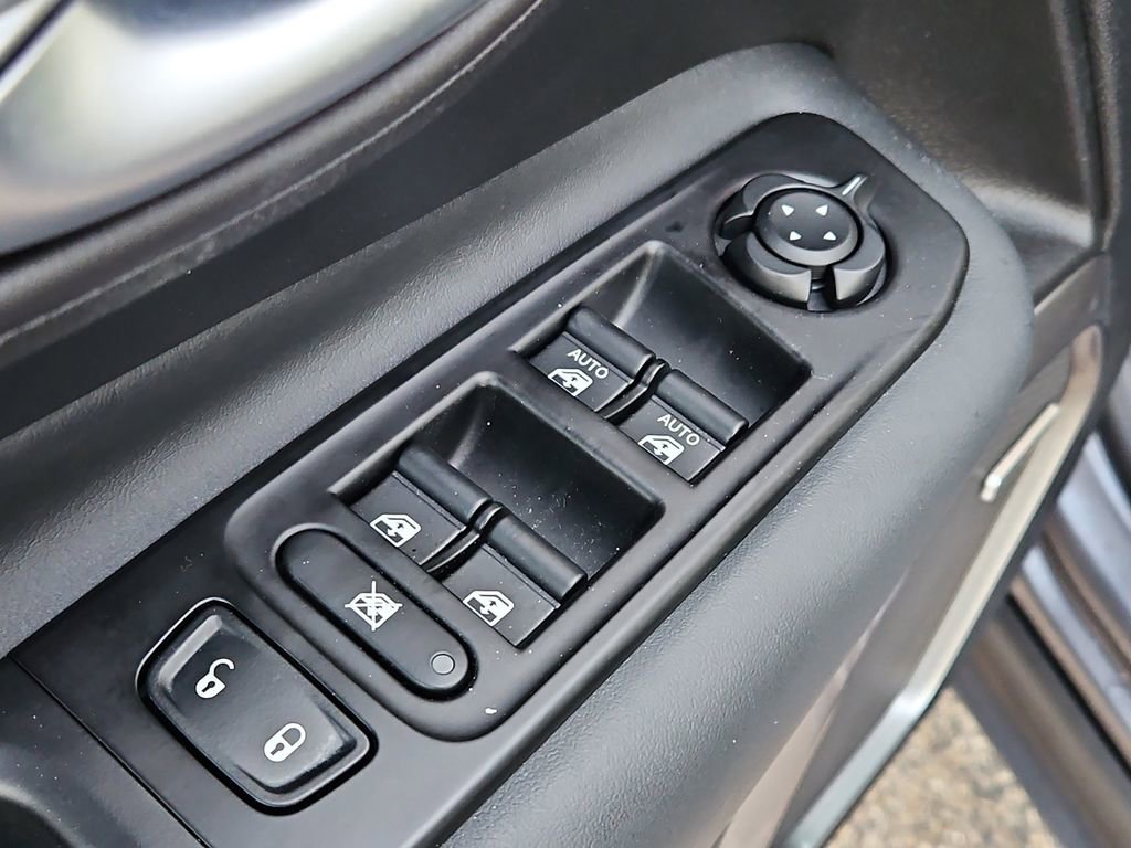 Used 2021 Jeep Renegade Limited w/ Sun & Sound Group image 29