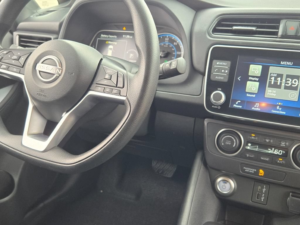 Used 2025 Nissan Leaf S FWD image 6