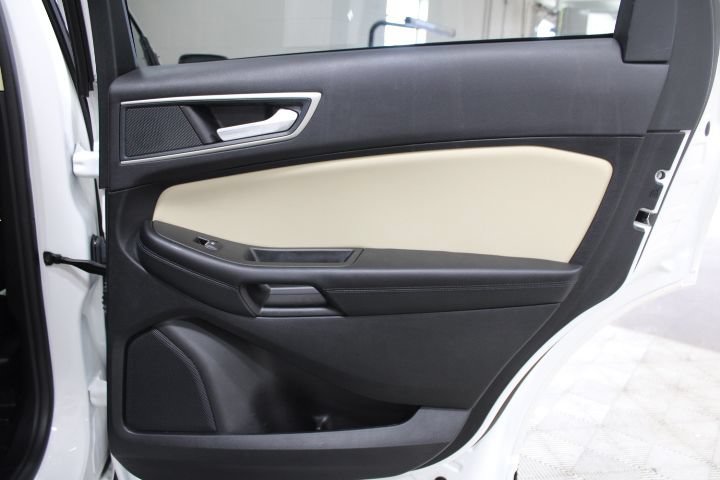 Used 2024 Ford Edge SEL w/ Cargo Accessory Package AWD/4WD image 27