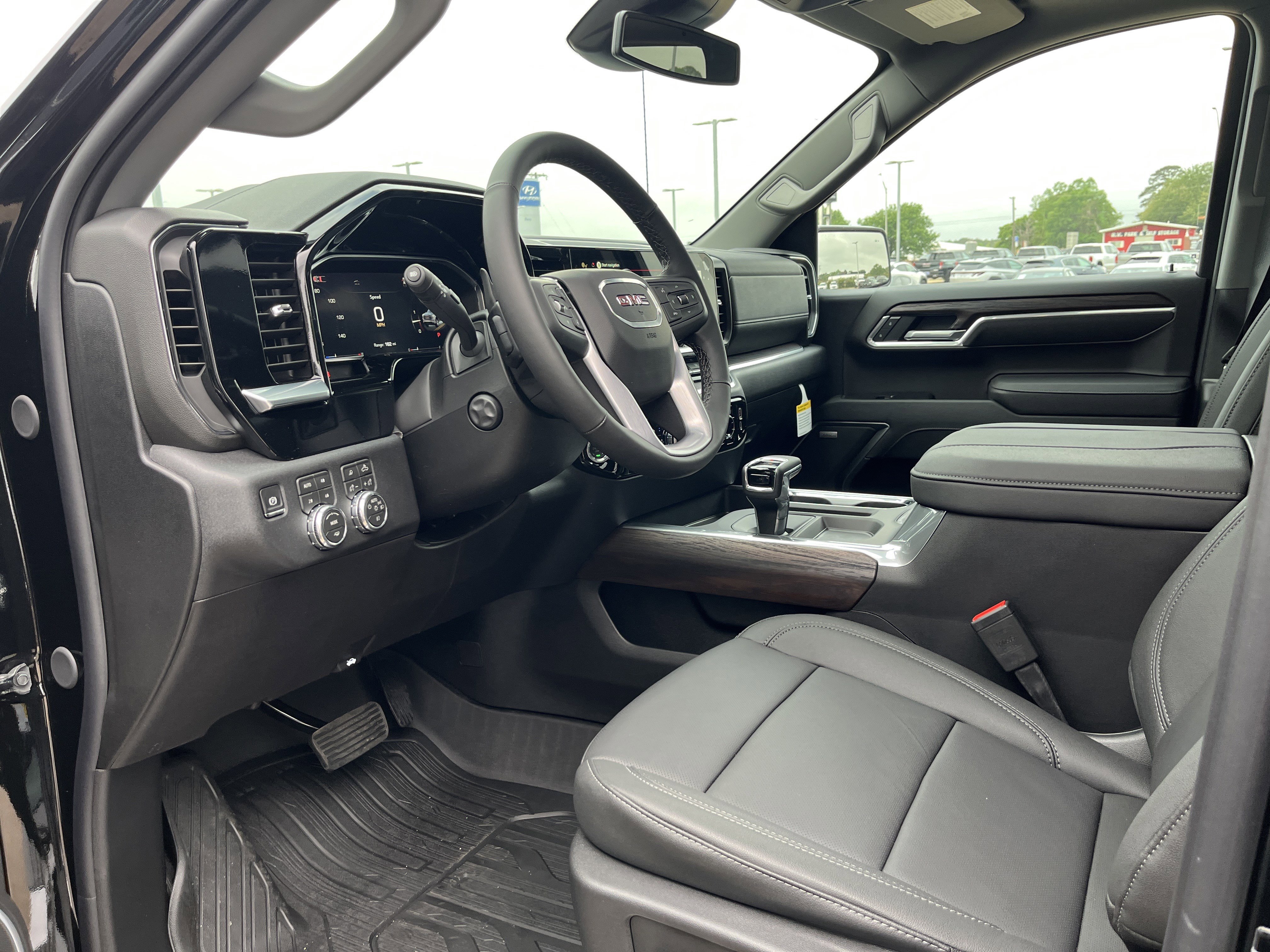 New 2026 GMC Sierra 1500 SLT w/ SLT Premium Plus Package AWD/4WD image 8