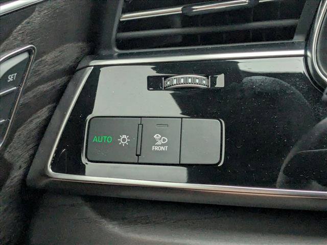 Used 2021 Audi Q8 Premium Plus AWD/4WD image 12