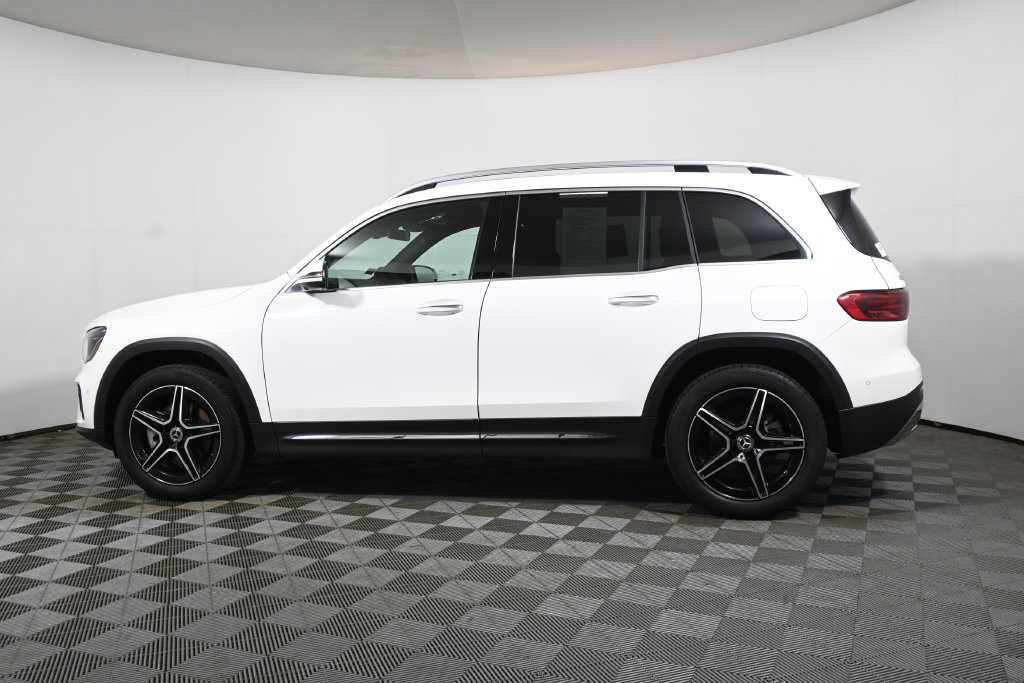 Certified 2026 Mercedes-Benz GLB 250 4MATIC image 2