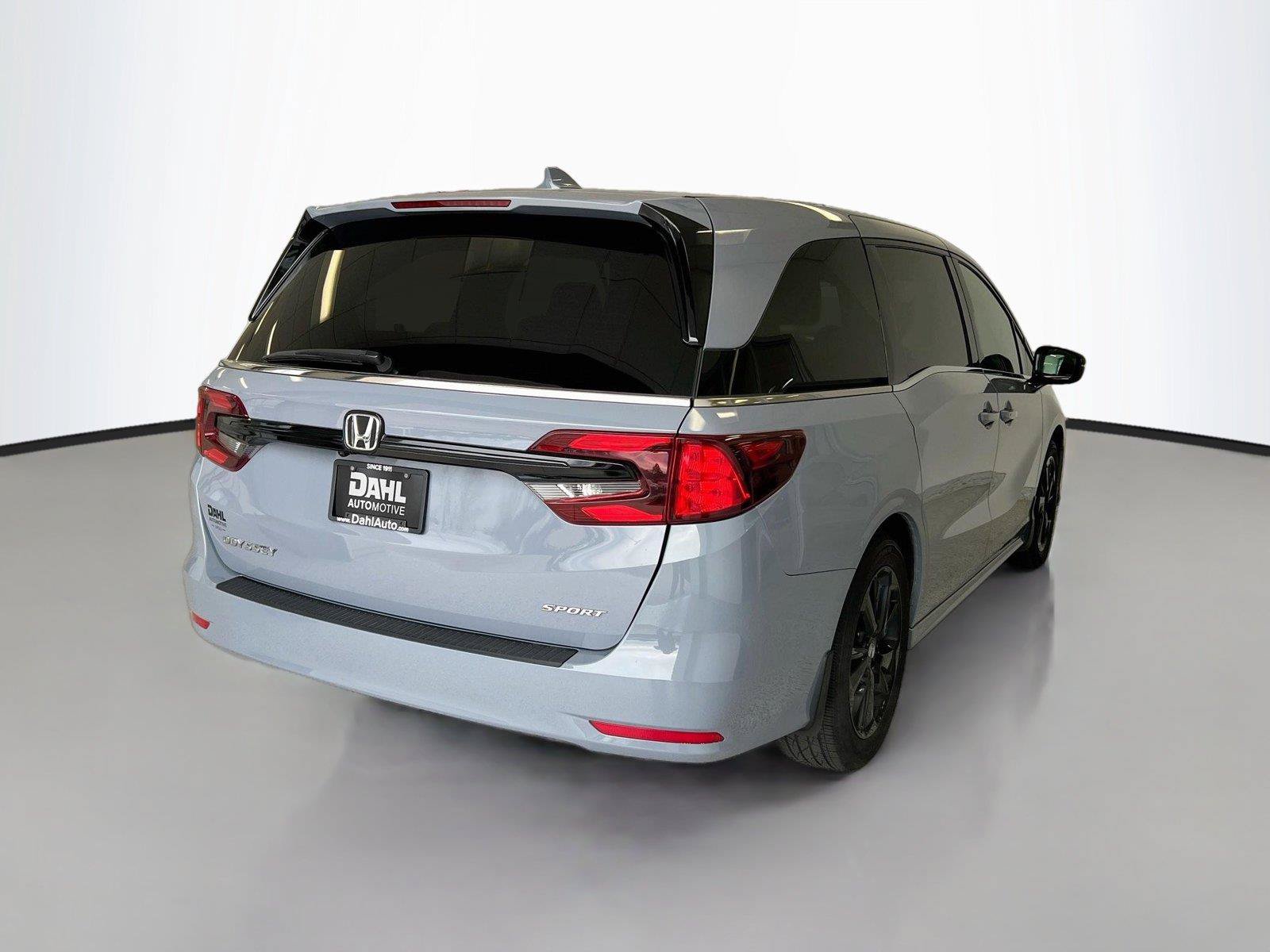 Used 2023 Honda Odyssey Sport image 13
