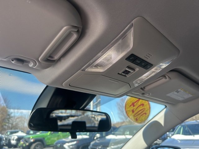 Used 2024 Toyota RAV4 Adventure image 29