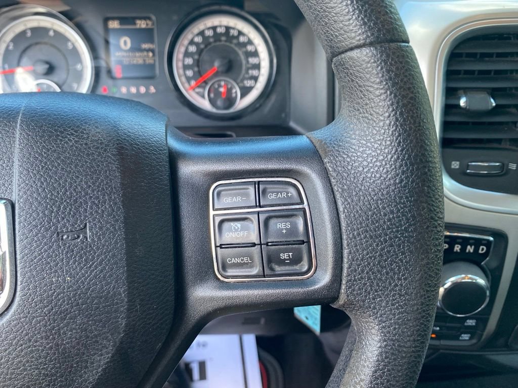 Used 2018 RAM 1500 Classic SLT AWD/4WD image 28