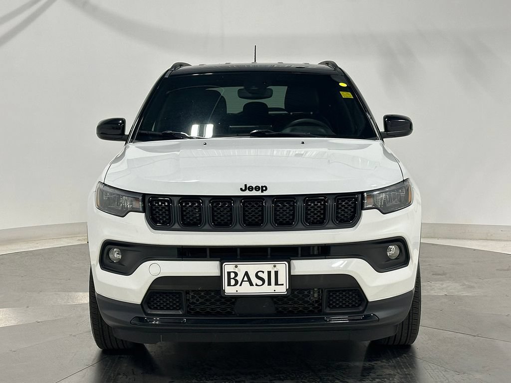 Used 2023 Jeep Compass Latitude AWD/4WD image 9