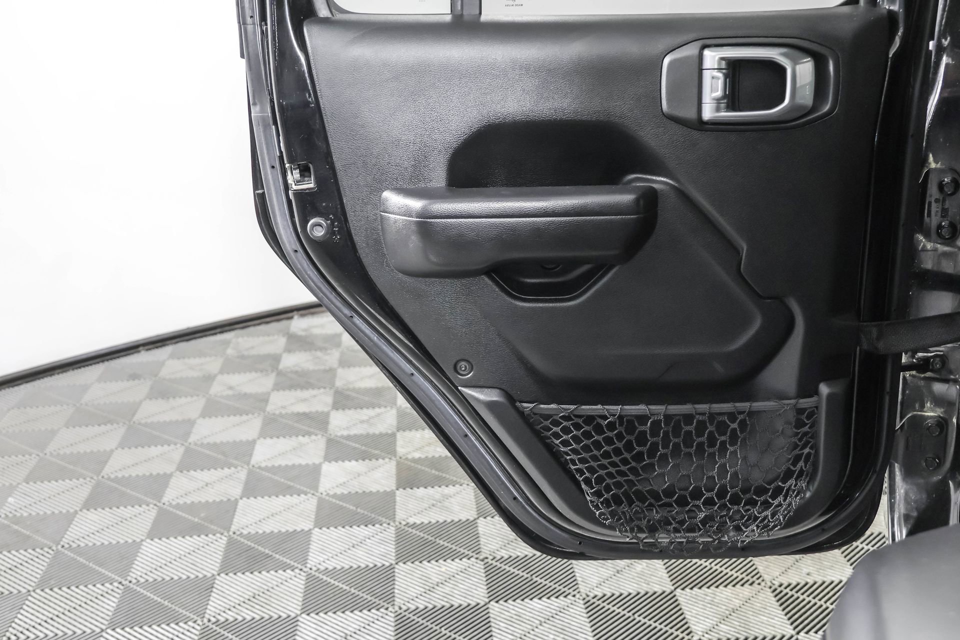 Used 2021 Jeep Wrangler Unlimited Sport image 40