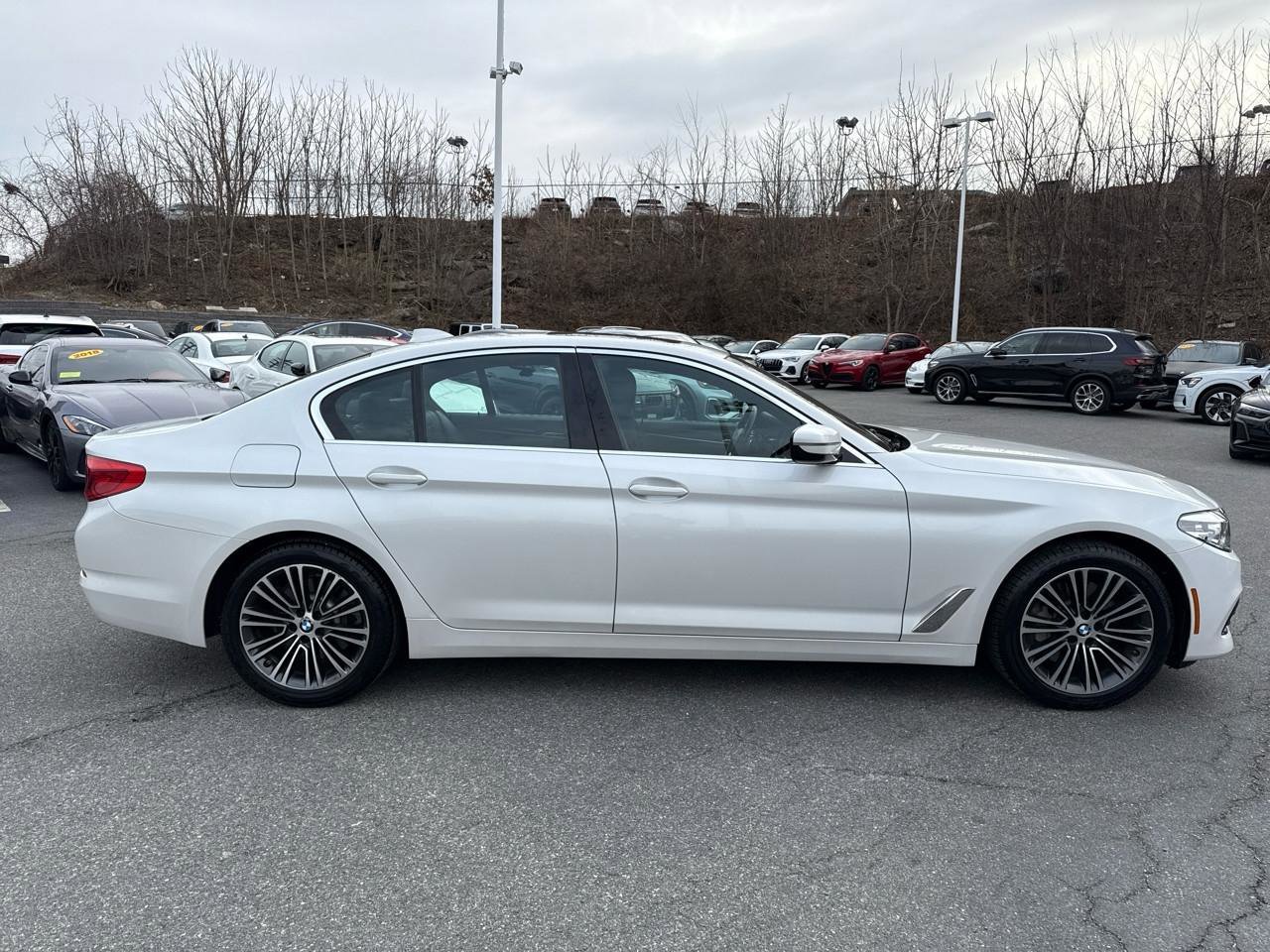 Used 2019 BMW 530i xDrive w/ Convenience Package image 11
