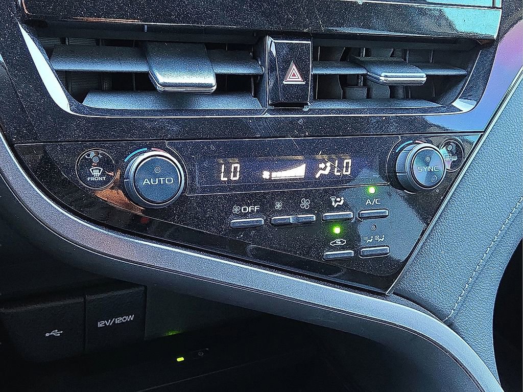 Used 2023 Toyota Camry XLE image 28