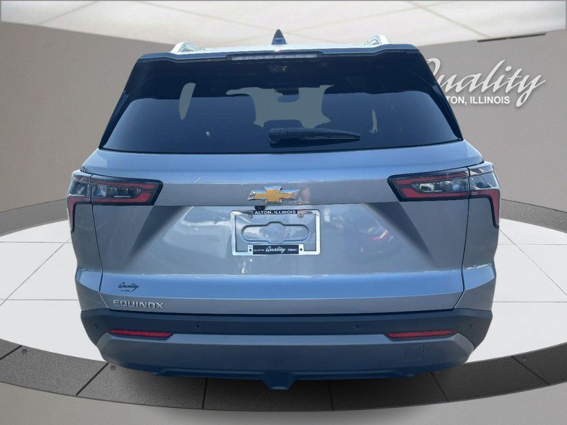 Used 2025 Chevrolet Equinox LT w/ Convenience Package II FWD image 5