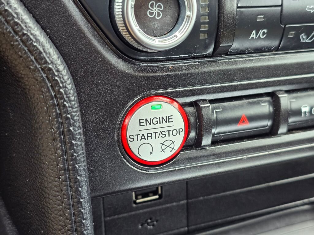 Used 2017 Ford Mustang EcoBoost image 31