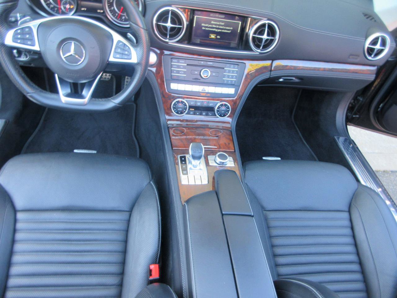 Used 2017 Mercedes-Benz SL 550 image 22