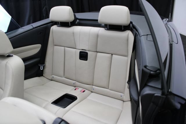 Used 2013 BMW 135i Convertible w/ Premium Pkg RWD image 21