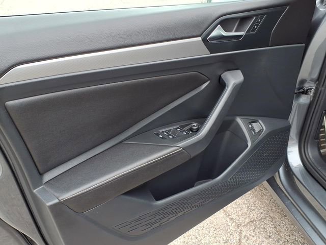 Used 2023 Volkswagen Jetta Sport image 22