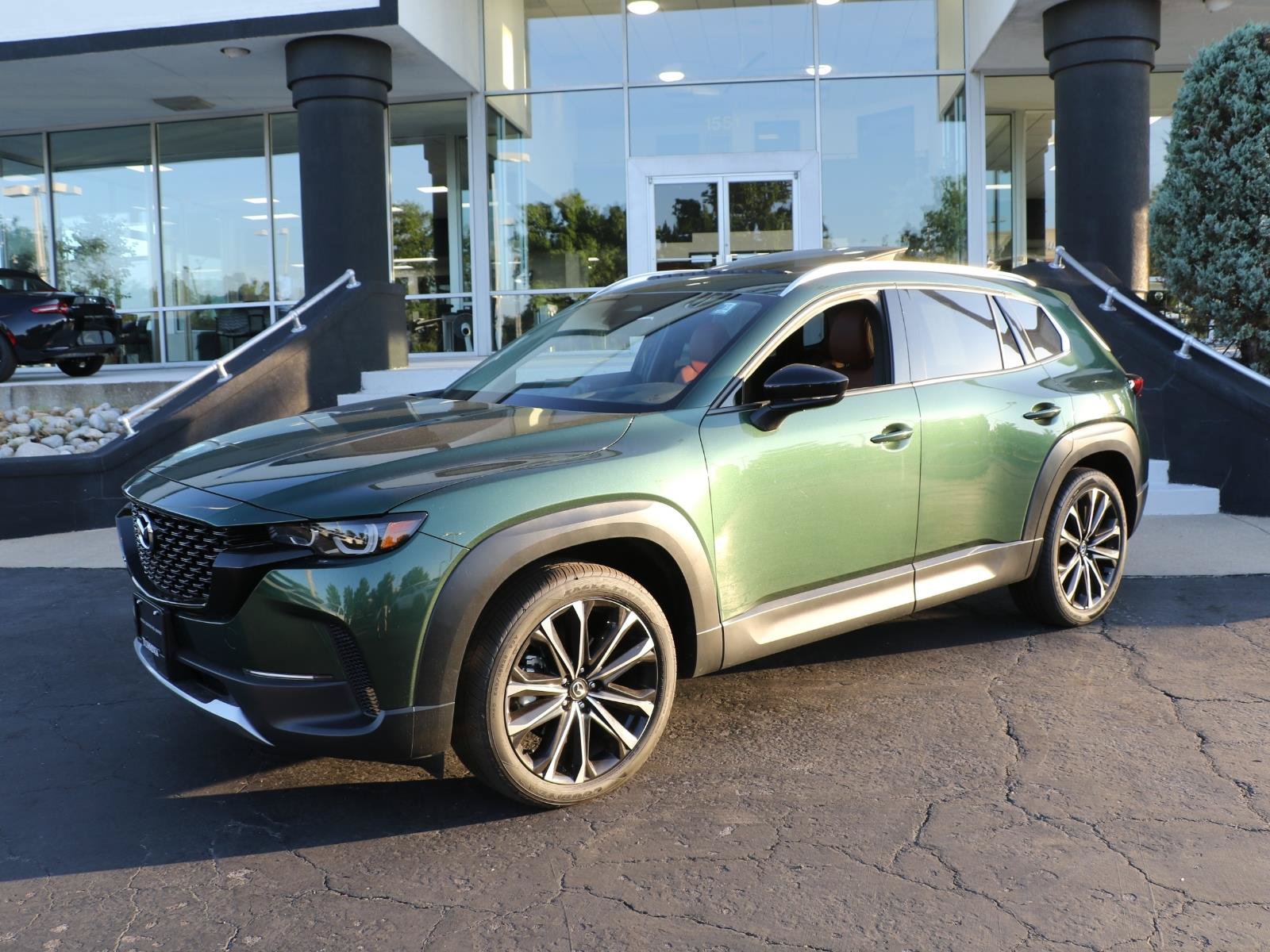 Certified 2025 MAZDA CX-50 AWD 2.5 Turbo w/ Premium Pkg image 1