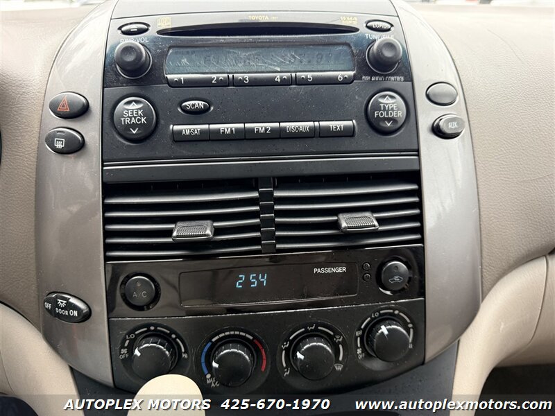 Used 2008 Toyota Sienna LE AWD/4WD image 16